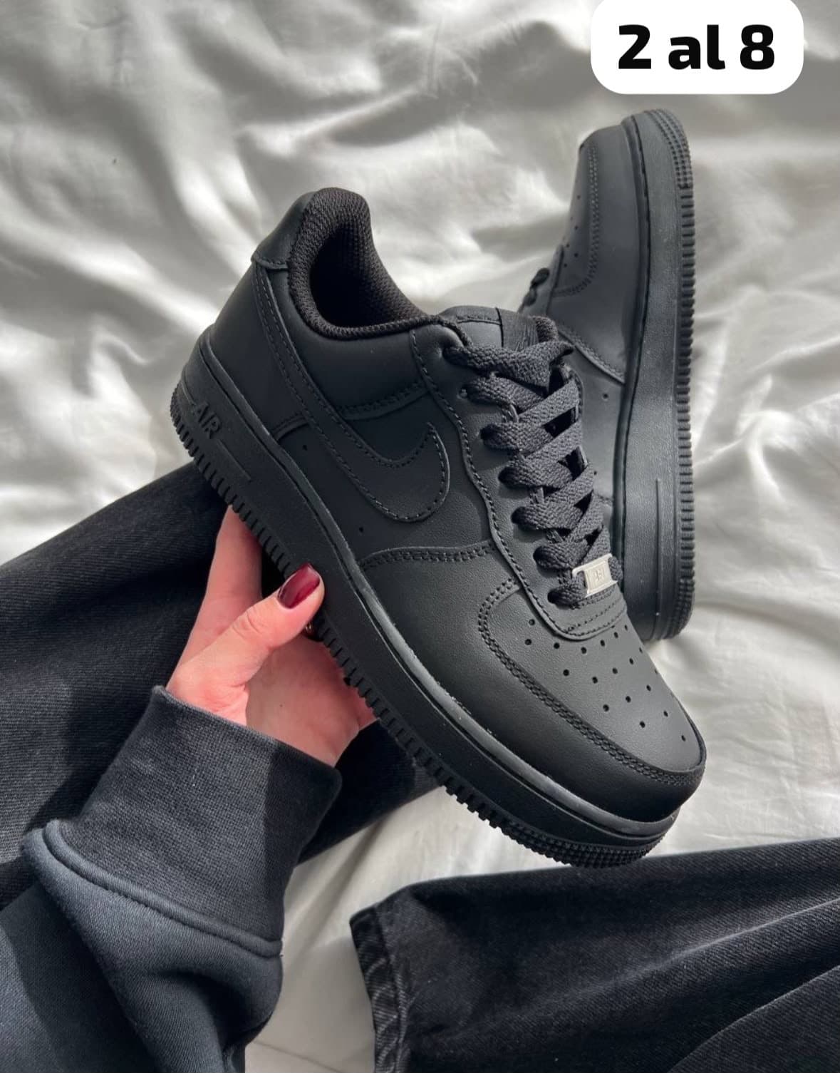 Tenis Nike Air Force 1 '07 Low Triple Black